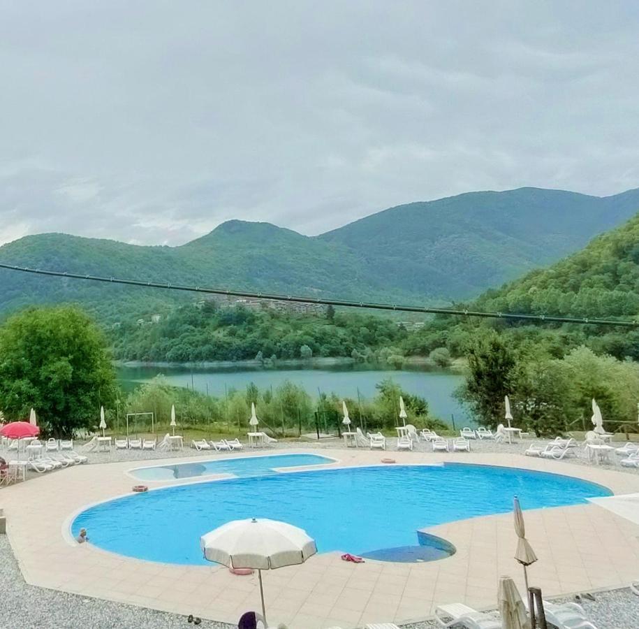 Hotel Palazzo Del Doma - Lake Vagli Vagli di Sotto Экстерьер фото