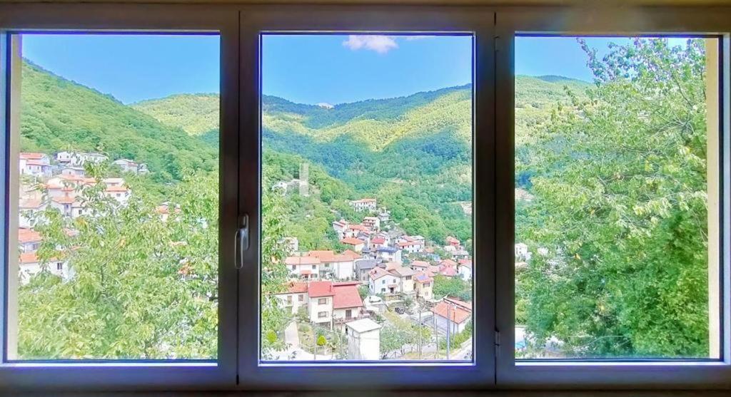 Hotel Palazzo Del Doma - Lake Vagli Vagli di Sotto Экстерьер фото